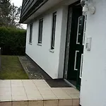 Ferienwohnungen Goehren Daire