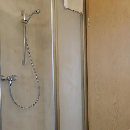 Ferienwohnungen Goehren Apartment