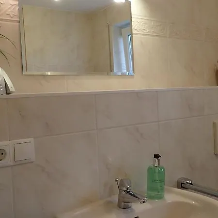 Ferienwohnungen Goehren Apartment *