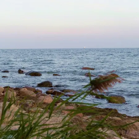 Ferienwohnungen Goehren *