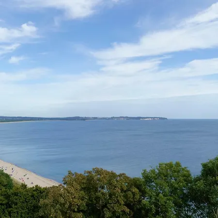 Apartment Ferienwohnungen Goehren *